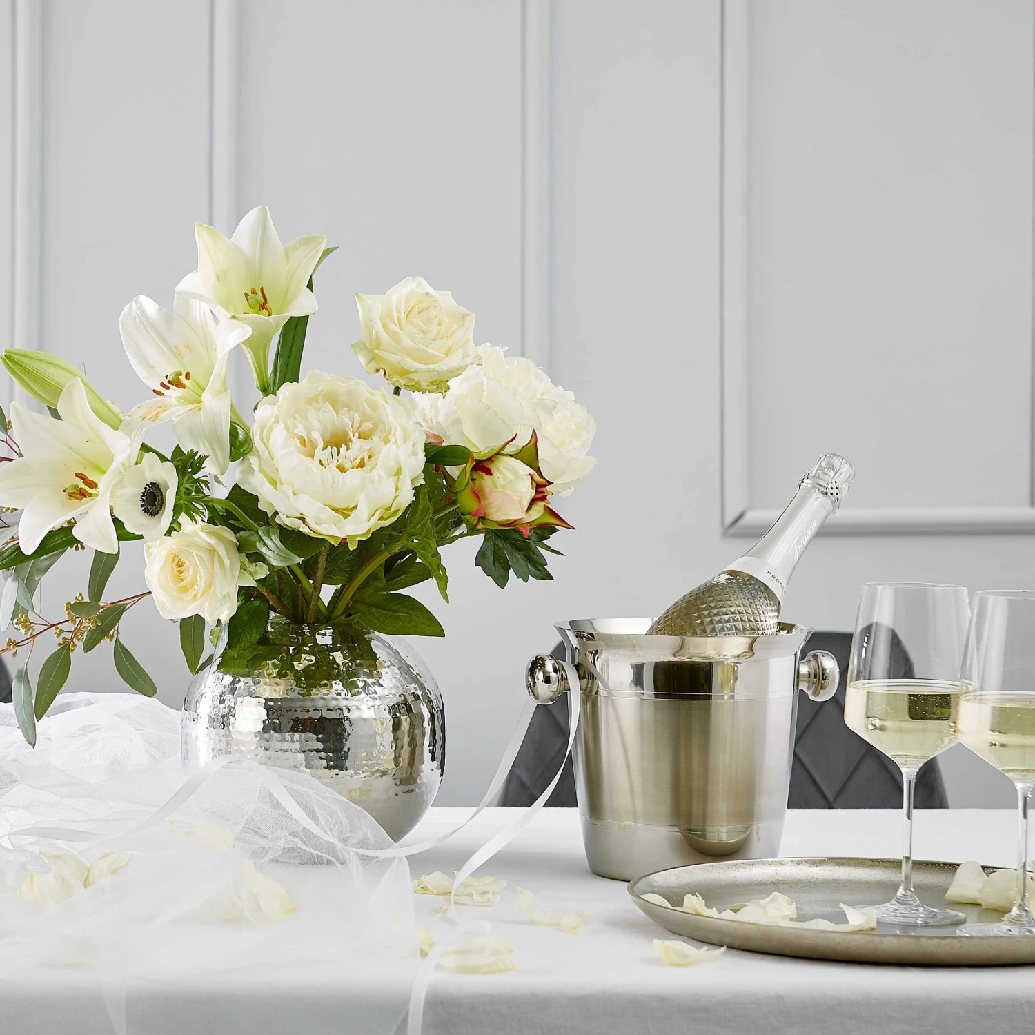 Flaschenkühler CHAMPAGNE in Silber Flaschenkühler CHAMPAGNE In Silber -Butlers butlers flaschenkuhler champagne in silber 1