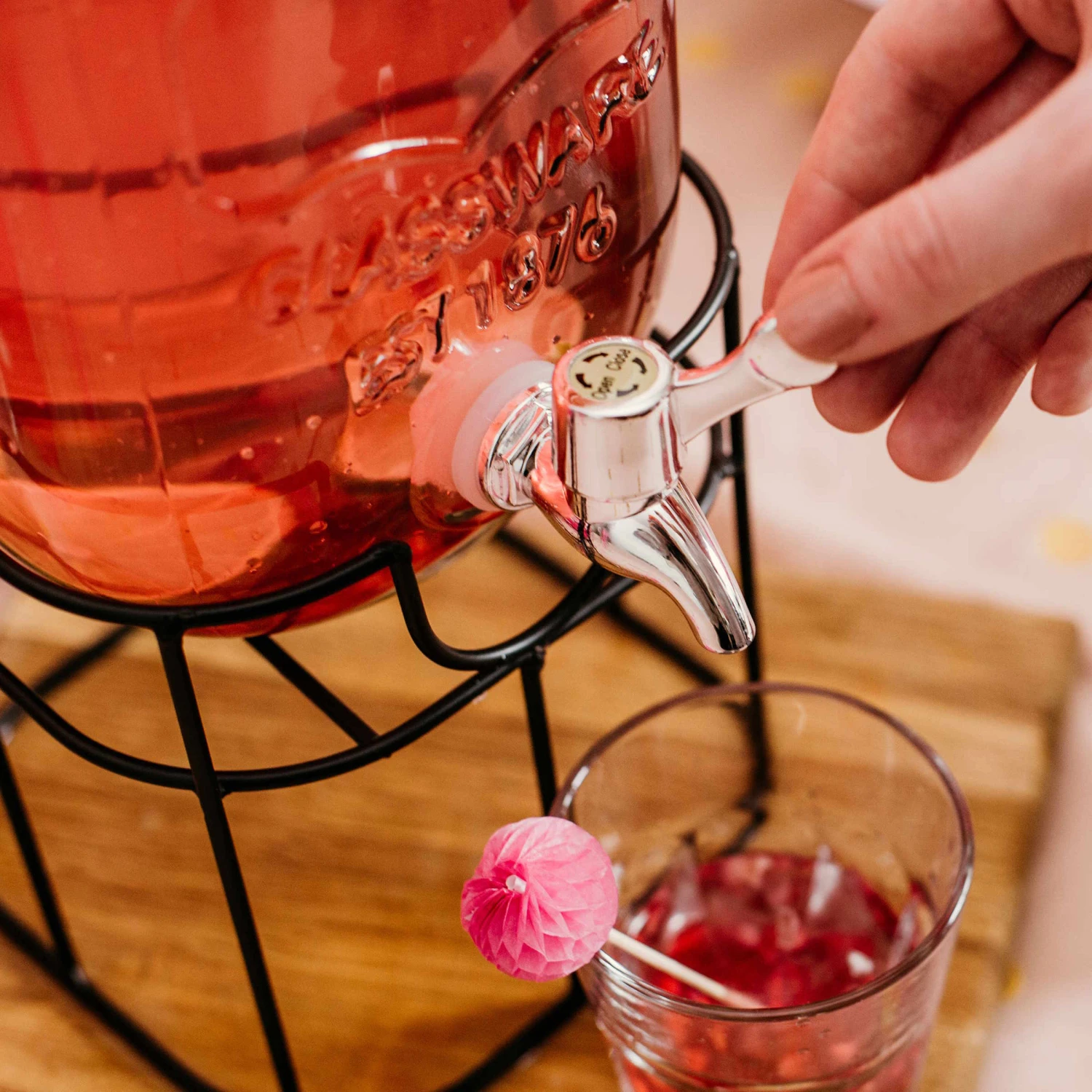 Getränkespender 2-teilig REFRESH in Transparent Getränkespender 2-teilig REFRESH In Transparent -Butlers butlers getrankespender 2 teilig refresh in transparent 7