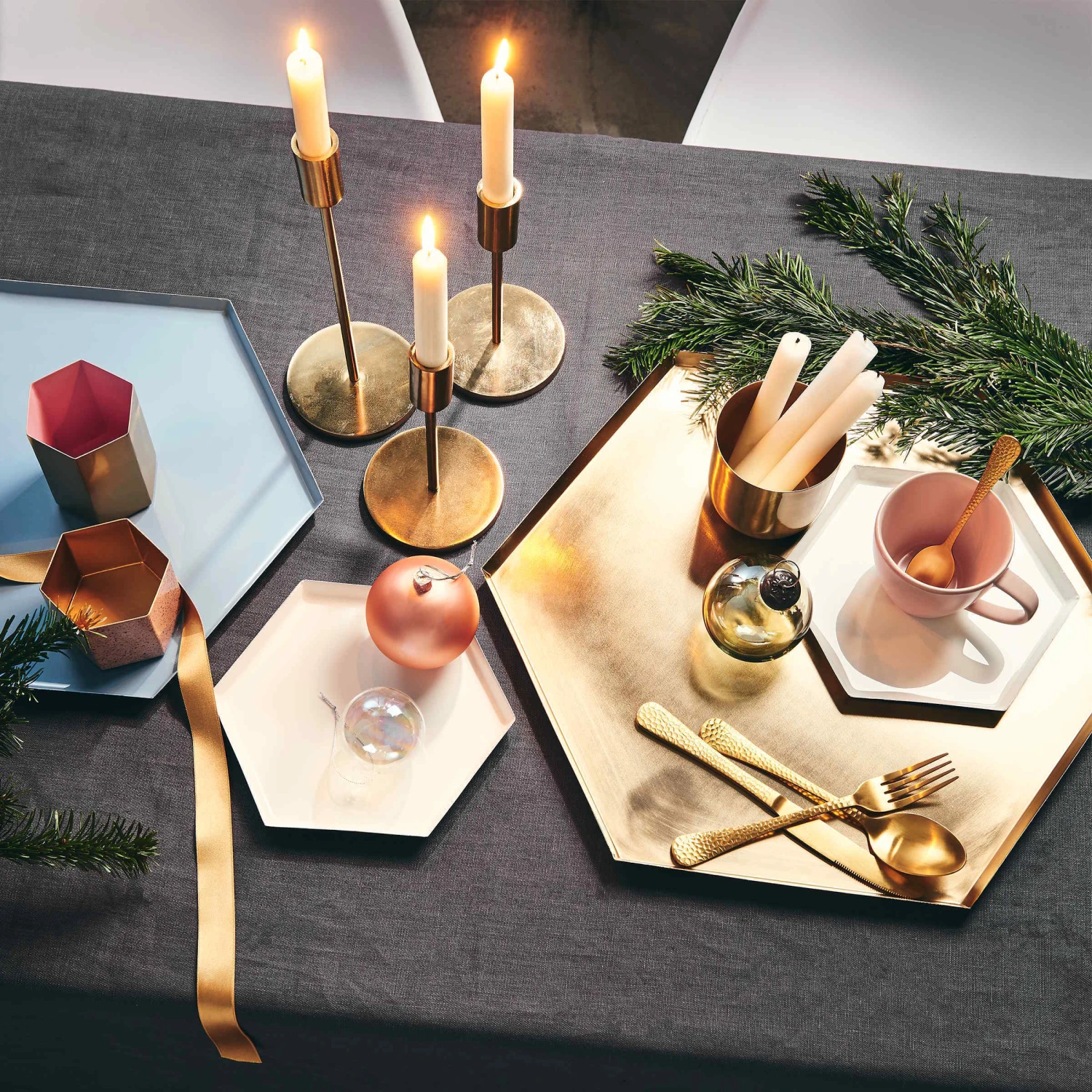 Kerzenhalter Höhe 19cm HIGHLIGHT in Gold Kerzenhalter Höhe 19cm HIGHLIGHT In Gold -Butlers butlers kerzenhalter hohe 19cm highlight in gold 5