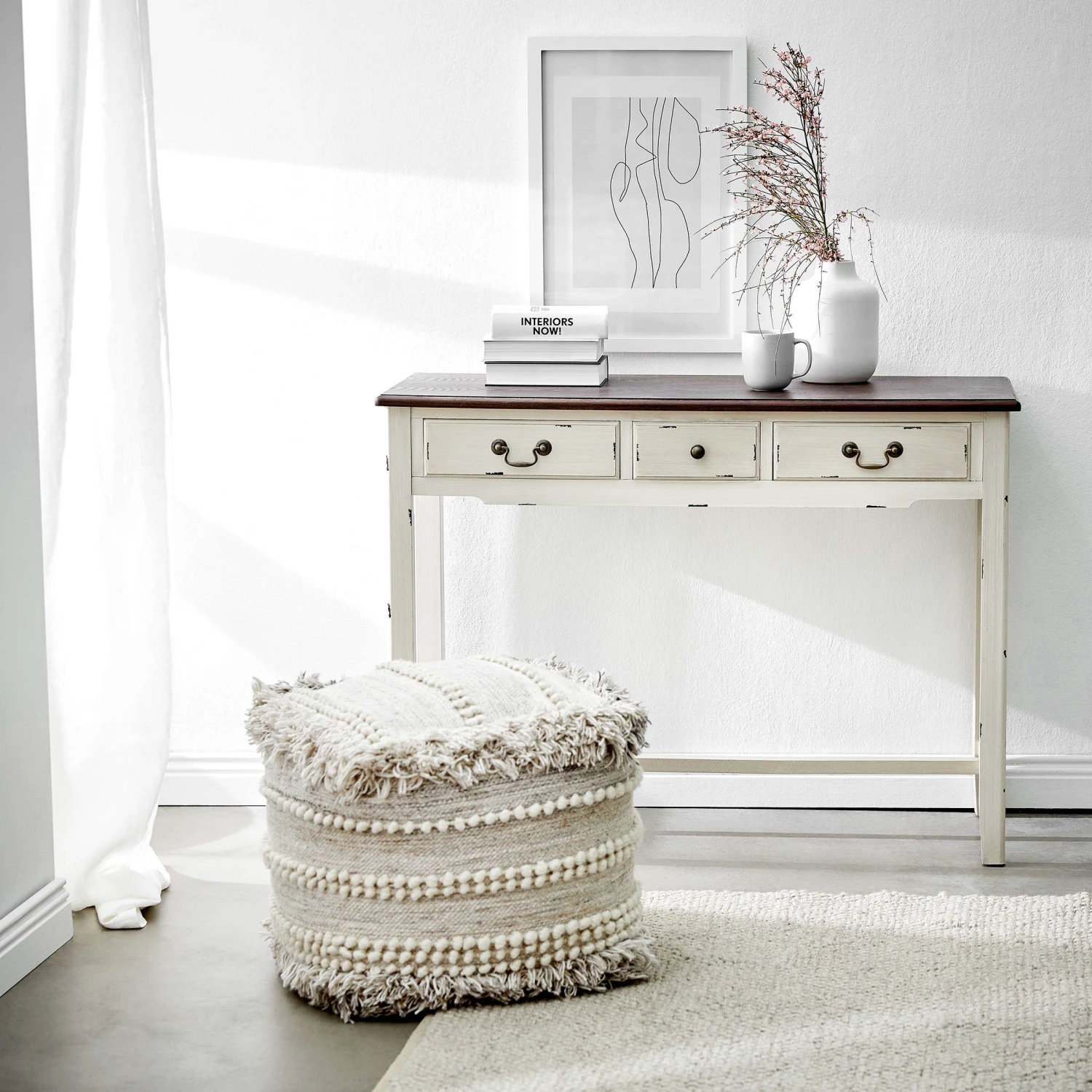 Konsolentisch mit 3 Schubladen CABOTT COVE in Creme-Braun Konsolentisch Mit 3 Schubladen CABOTT COVE In Creme-Braun -Butlers butlers konsolentisch mit 3 schubladen cabott cove in creme braun 1