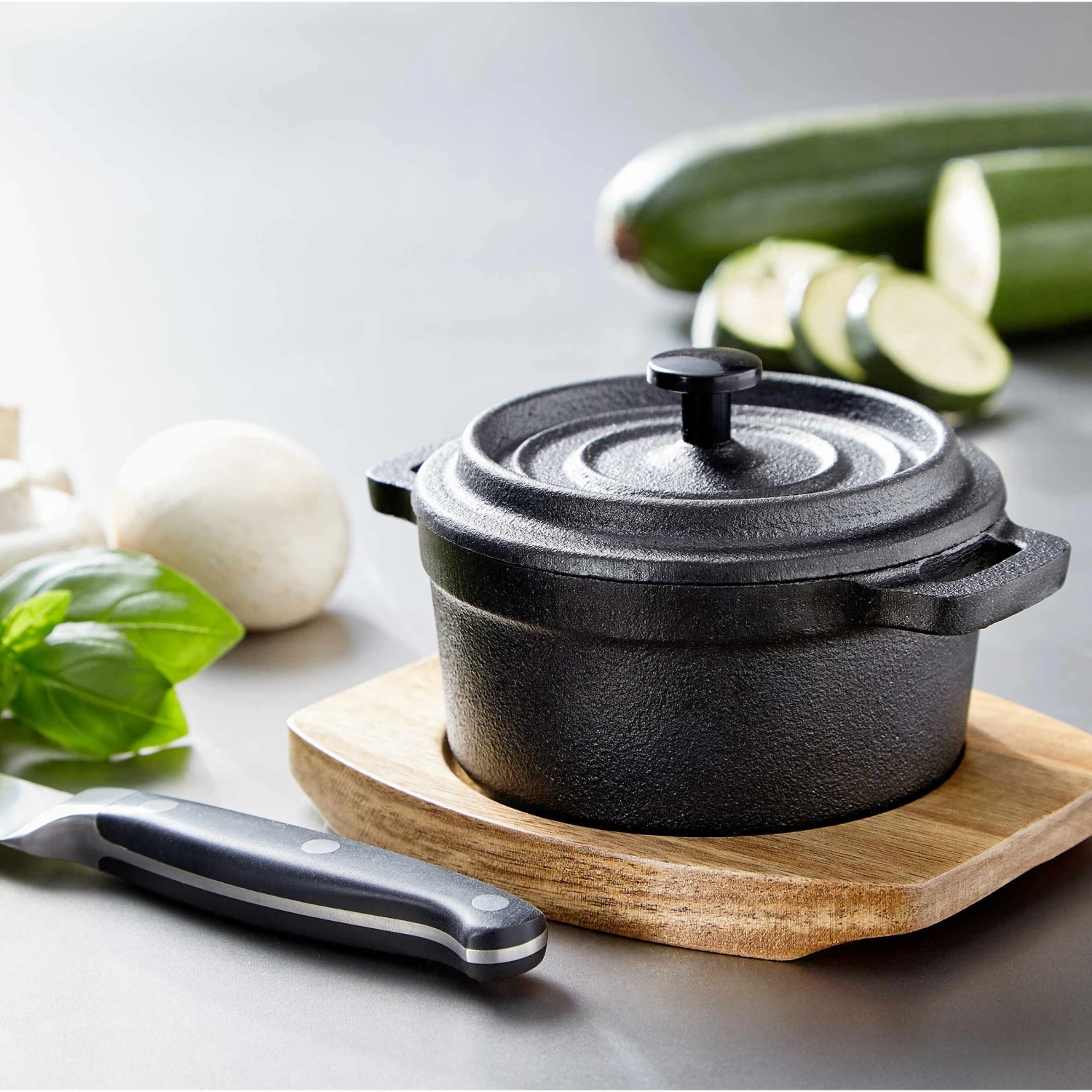 Mini-Serviertopf mit Holzuntersetzer L 14 x B 11cm HOT IRON in Schwarz Mini-Serviertopf Mit Holzuntersetzer L 14 X B 11cm HOT IRON In Schwarz -Butlers butlers mini serviertopf mit holzuntersetzer l 14 x b 11cm hot iron in schwarz 1