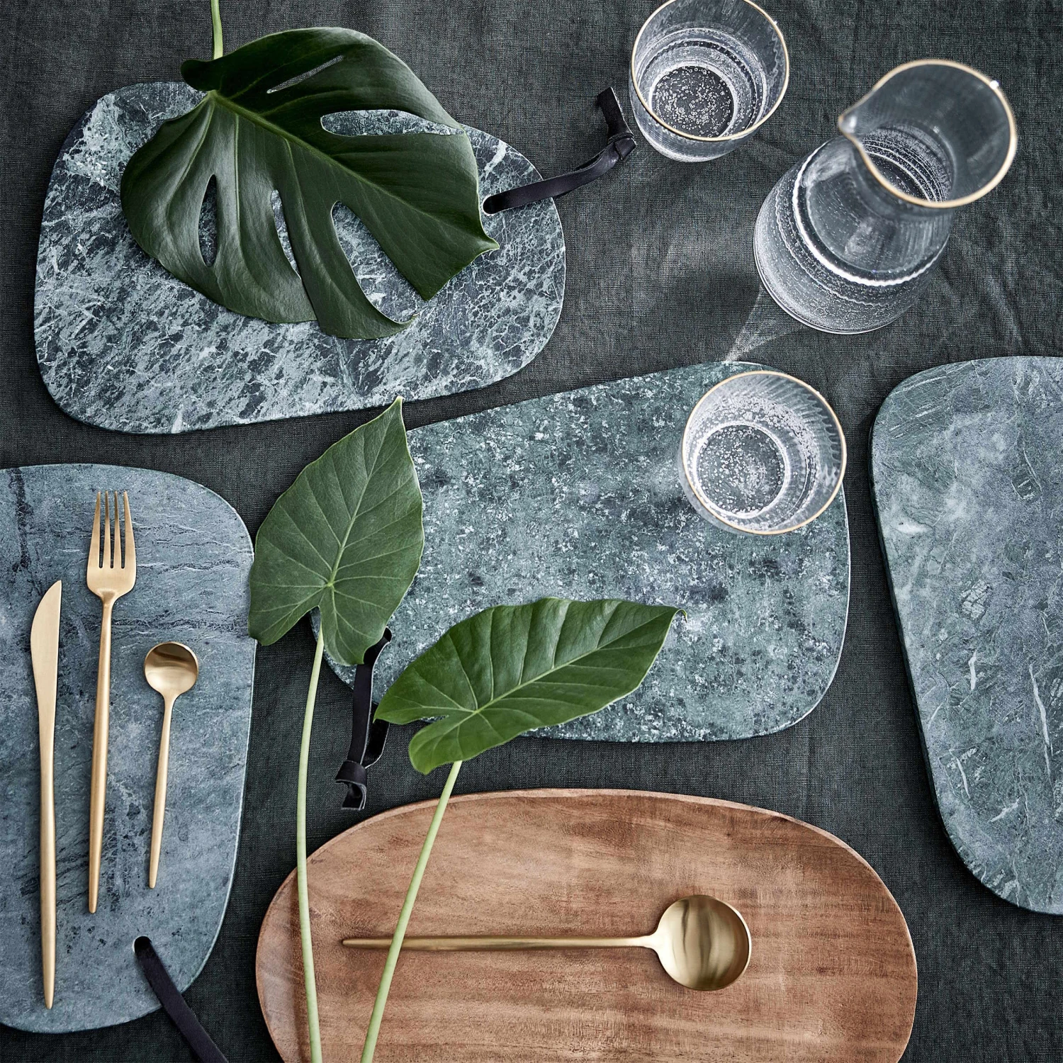 Schneidebrett organisch Marmor L 30 x B 20cm MARBLE in Salbei Schneidebrett Organisch Marmor L 30 X B 20cm MARBLE In Salbei -Butlers butlers schneidebrett organisch marmor l 30 x b 20cm marble in salbei 1