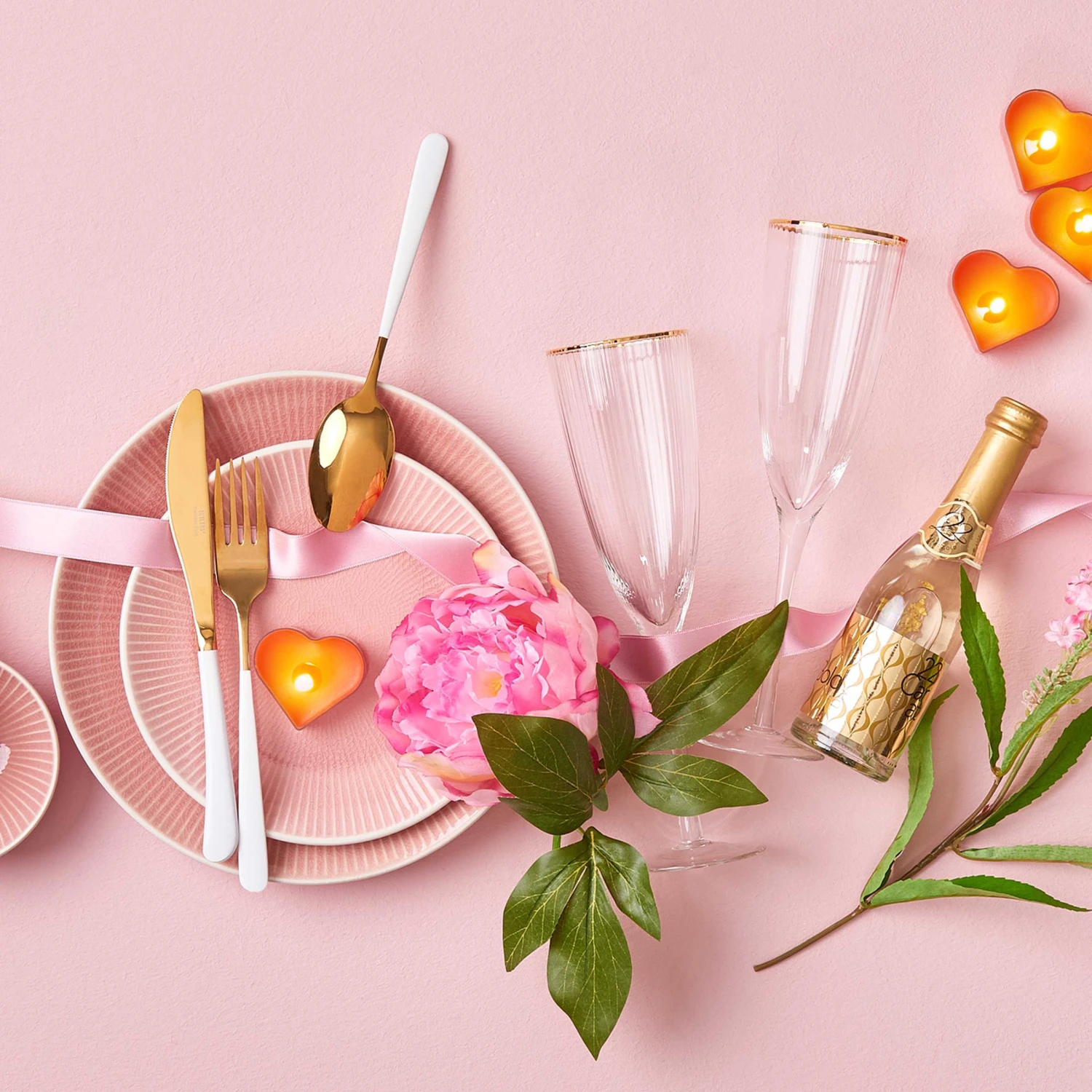 Sektglas mit Goldrand und Rillen 250ml GOLDEN TWENTIES in Transparent Sektglas Mit Goldrand Und Rillen 250ml GOLDEN TWENTIES In Transparent -Butlers butlers sektglas mit goldrand und rillen 250ml golden twenties in transparent 3