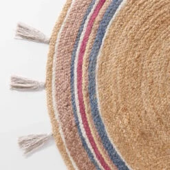 Teppich Rainbow Mit Quasten Ø110cm ALL NATURE In Natur-Bunt 6 Teppich Rainbow Mit Quasten Ø110cm ALL NATURE In Natur-Bunt -Butlers butlers teppich rainbow mit quasten o110cm all nature in natur bunt 4